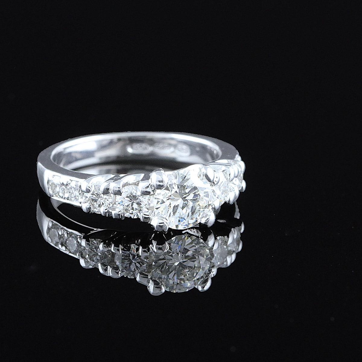 Kultasepät andreasen timanttisormus Tulppaani 1,45ct (SKU 1112)