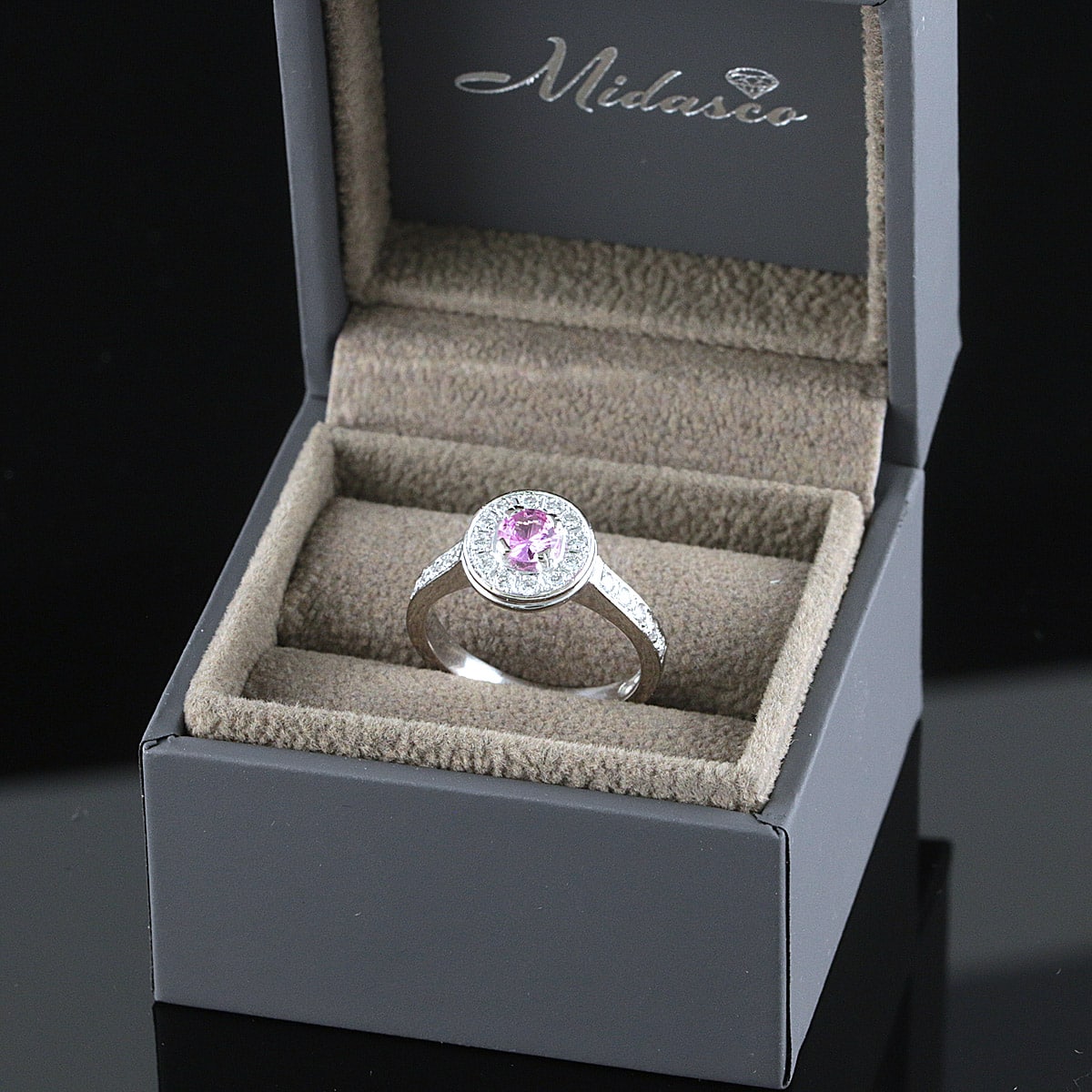 Sandberg Toivomuslähde timantti/rubiinisormus n.0,728ct (SKU 1116) - Image 3